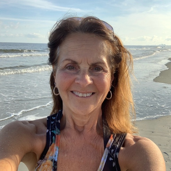 Meet your Posher, Paula - Picture 3 of 4